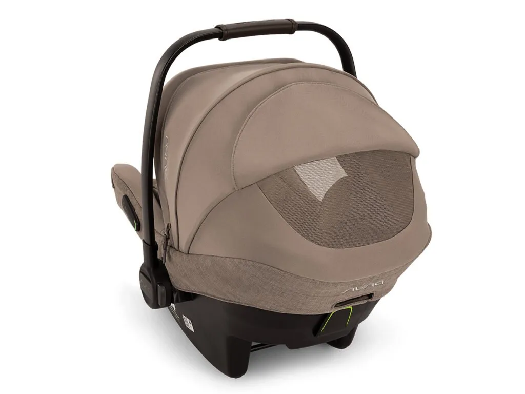 Autosedačka Nuna PIPA NEXT + otočná základňa BASE NEXT 2024 Cedar